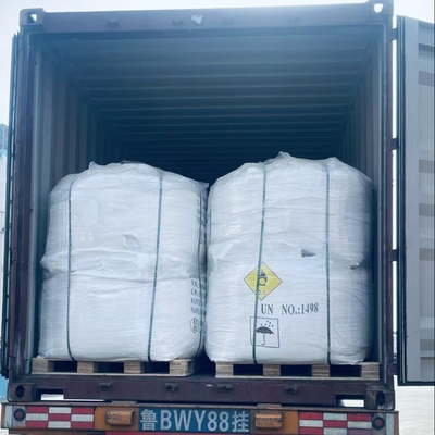 소트륨 나이트라트 NaNO3 총알 생산에서 산화 물질로 사용됩니다 1000 KG / BAG