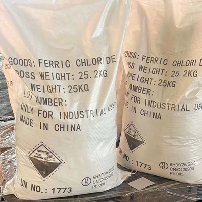 25 KG / BGA FeCL3 철화염은 물 처리 화학 물질로 사용됩니다